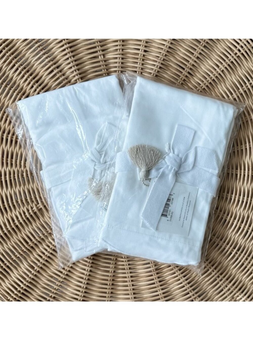 NEW Serena & Lily Scallop Sateen King Pillow Shams (Set of 2)-White